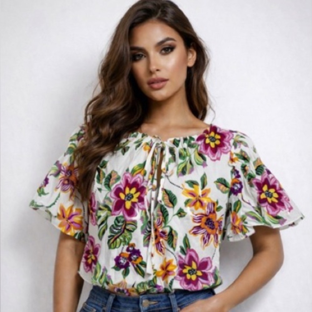 Misa Los Angeles White Floral Tie-Neck Short Sleeve Blouse Brand New (Size M)